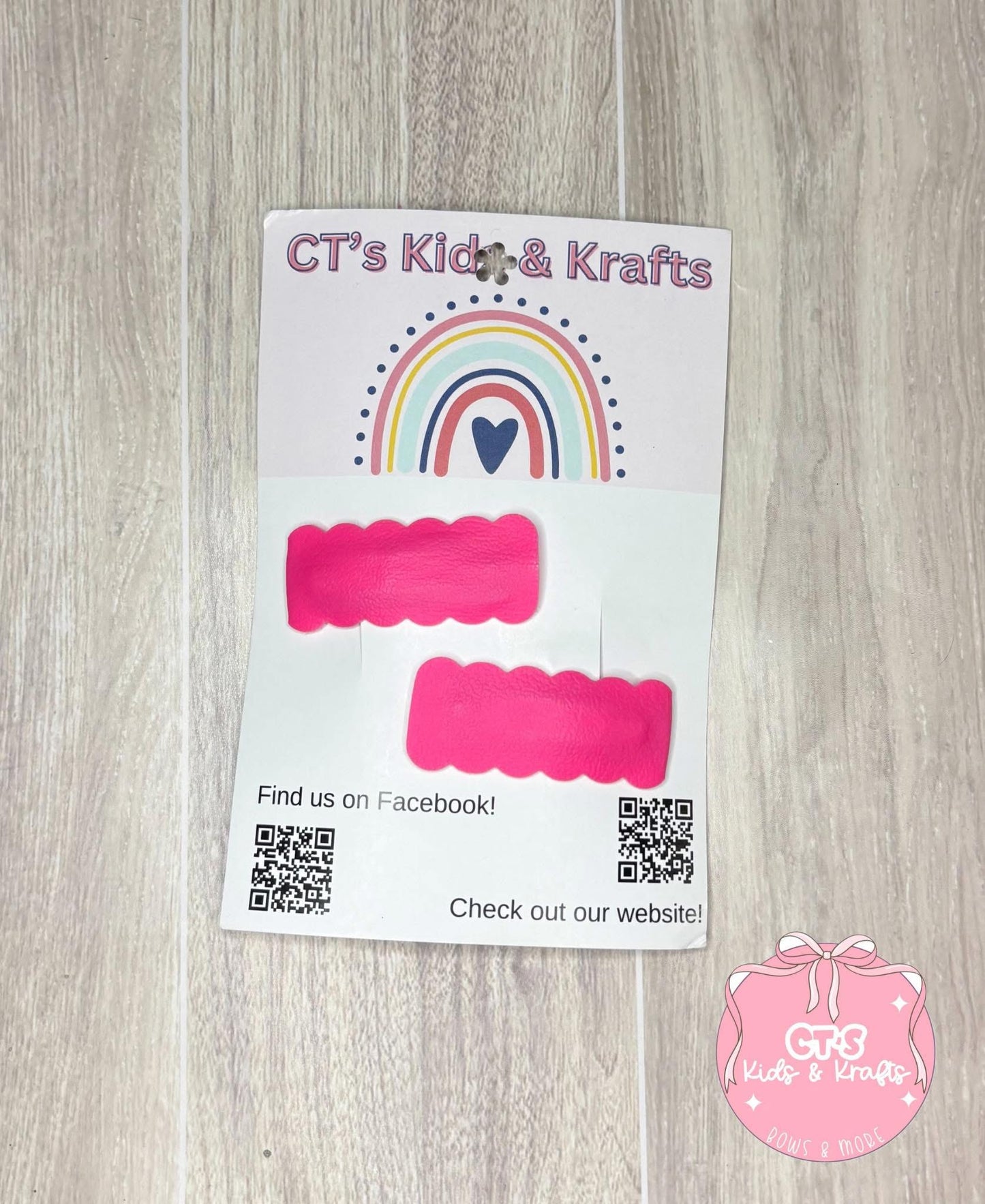Neon pink clip